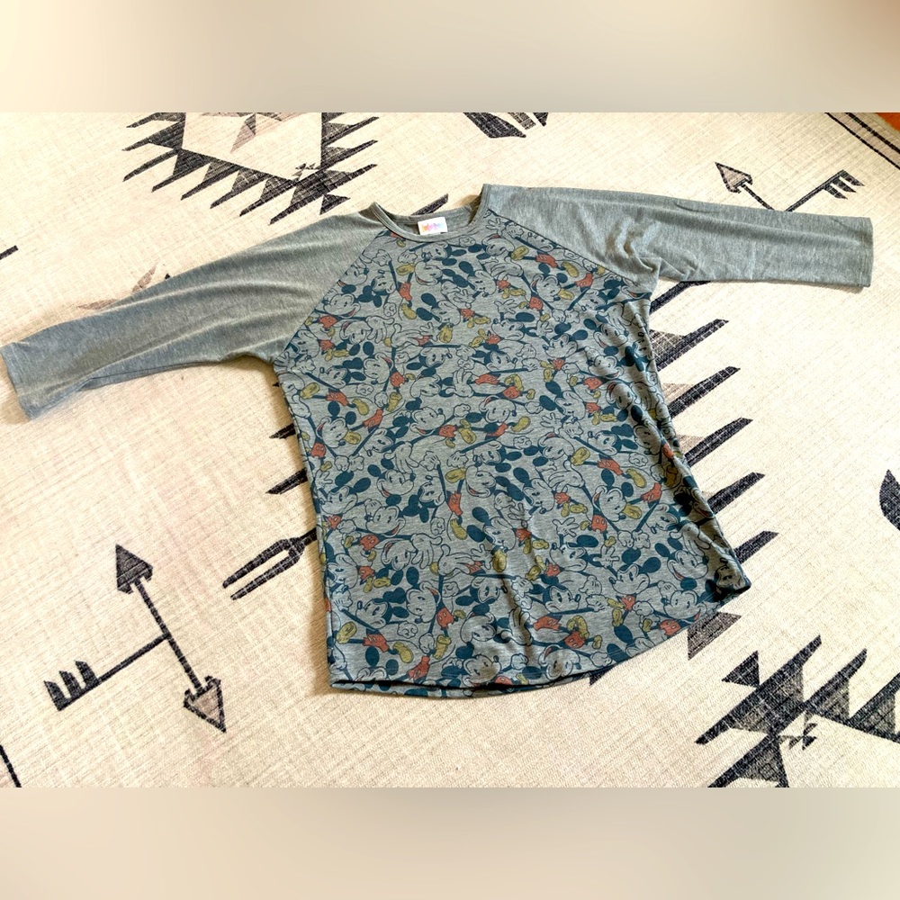Mickey LuLaRoe Randy Tee, M